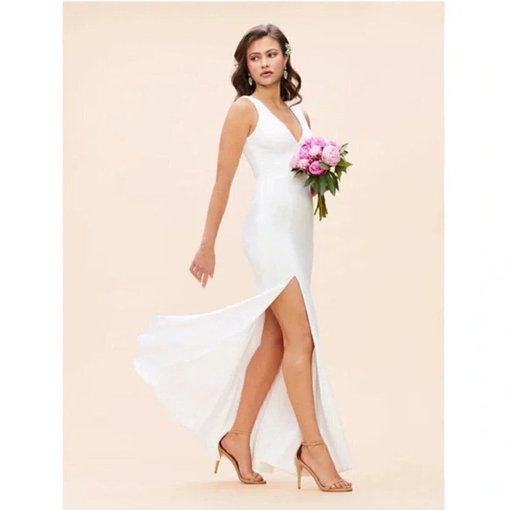DRESS THE POPULATION Sandra Plunge Crepe Trumpet Gown in Off White Size Small - Picture 11 of 14